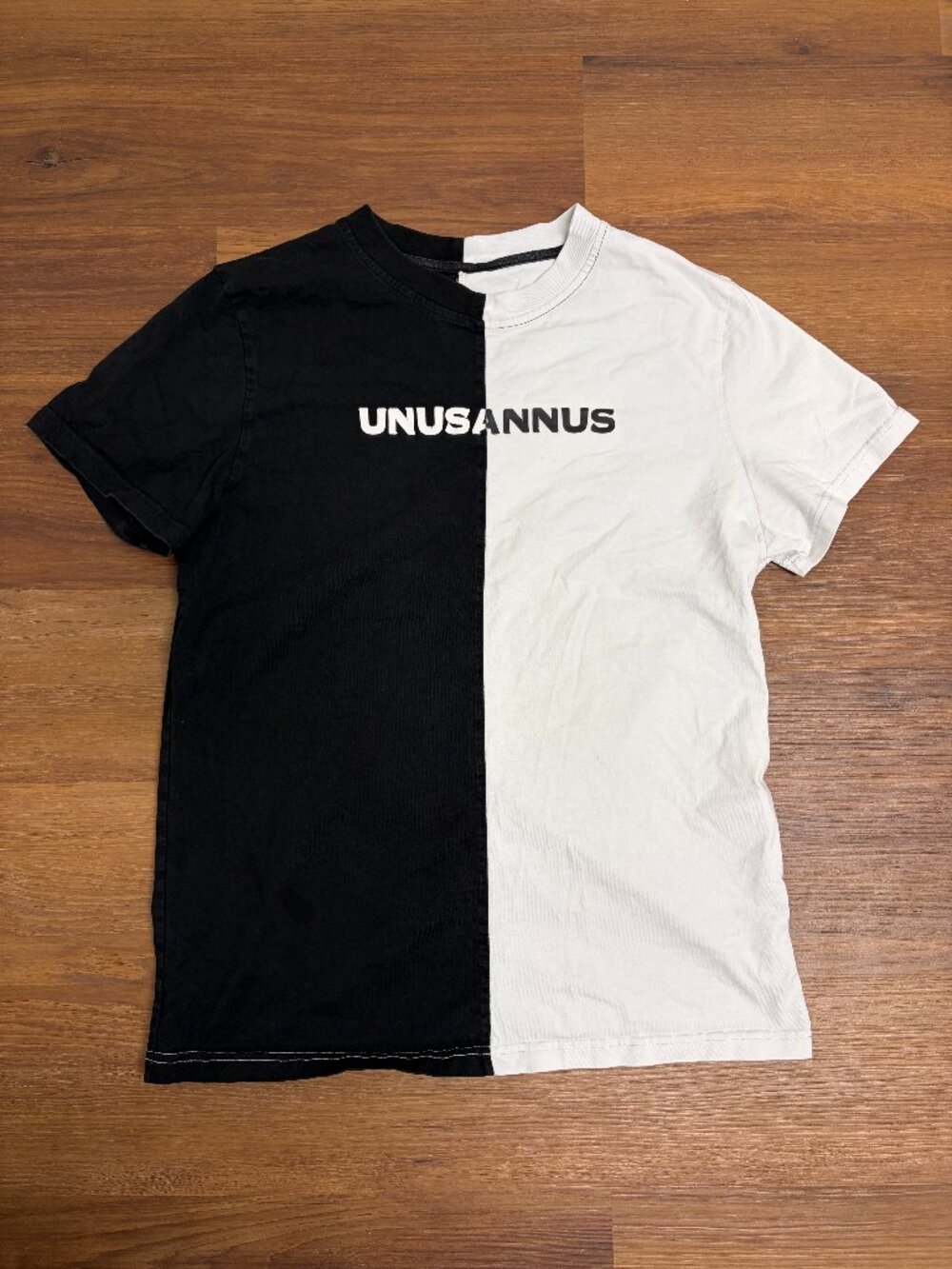 Unus Annus YouTube Merch Split T-Shirt M Black & White Markiplier Ethan Nestor
